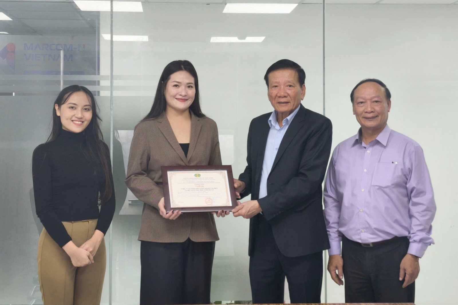 VAFIE trao chứng nhận hội viên cho Gilimex