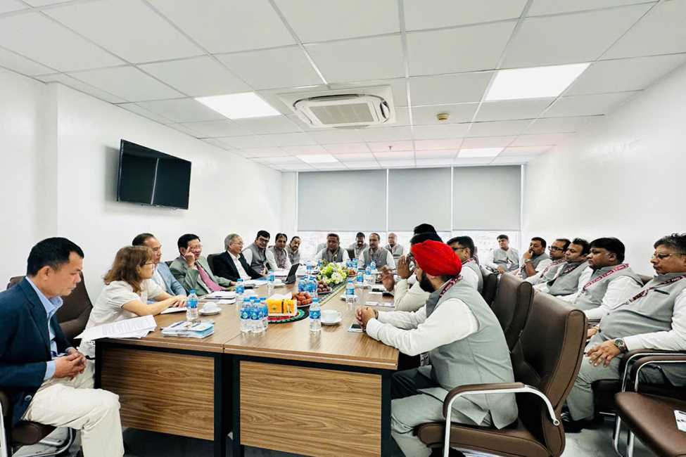 Lãnh đạo VAFIE và đoàn doanh nghiệp Bang Jharkhand (Ấn Độ) trao đổi về cơ hội hợp tác đầu tư – thương mại.