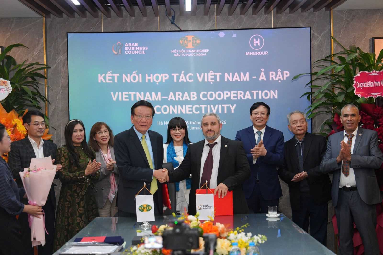 VAFIE ký kết thỏa thuận hợp tác với Hội đồng Doanh nhân Ả Rập
