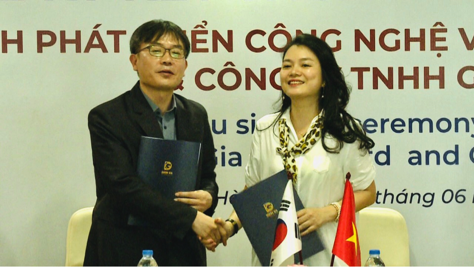 Lễ ký kết thỏa thuận hợp tác giữa Công ty phát triển công nghệ & đầu tư quốc tế DƯƠNG GIA và công ty TNHH GUE VINA Hàn Quốc