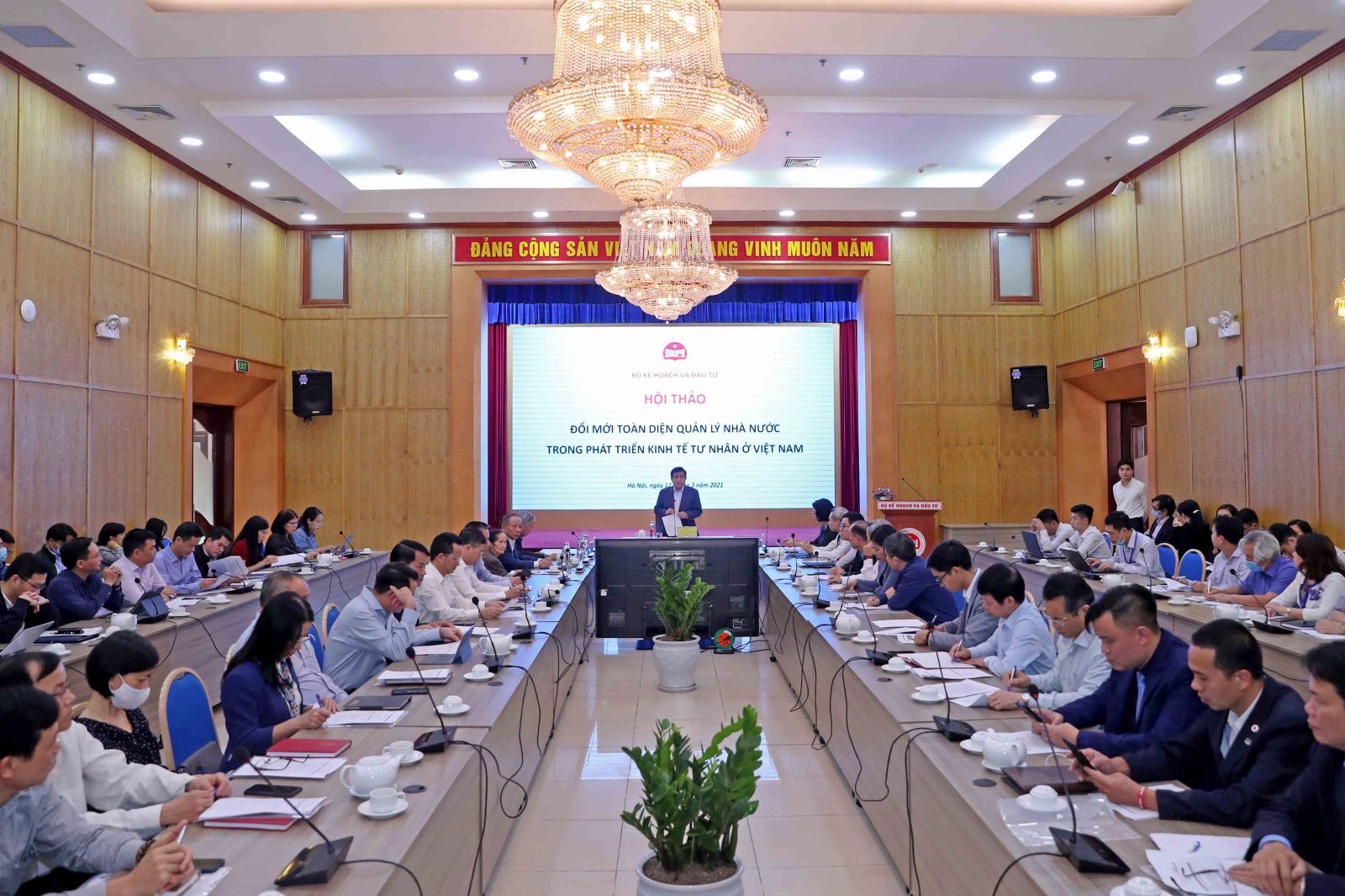 Đổi mới toàn diện quản lý nhà nước trong phát triển kinh tế tư nhân ở Việt Nam